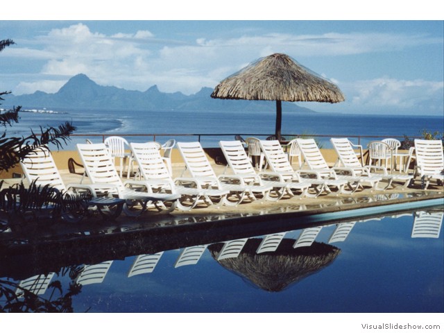 Tahiti pool